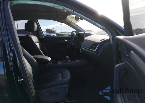 2021 Audi Q5 Premium Plus 45 Tfsi Quattro S Tronic z USA, uszkodzony, nr VIN WA1BAAFY1M2028631